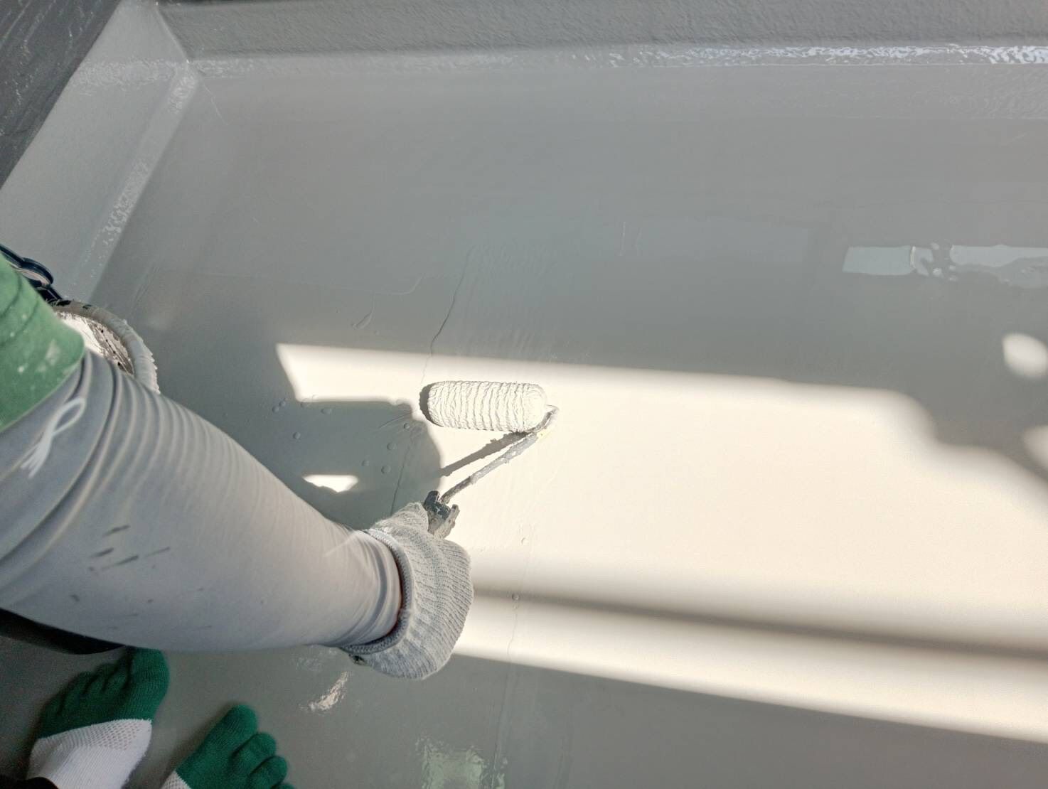 ベランダ防水工事　ウレタン主剤